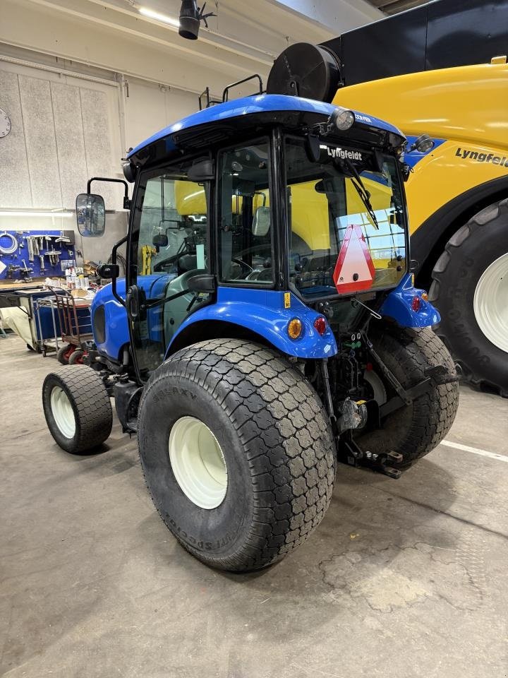 Traktor typu New Holland BOOMER 55 CAB STG.V, Gebrauchtmaschine v Hadsten (Obrázek 3)
