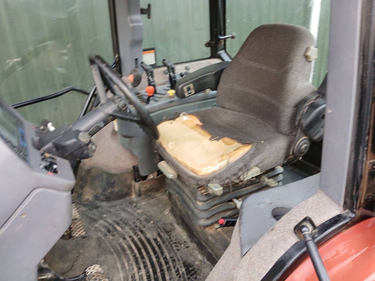 Traktor типа New Holland G240, Gebrauchtmaschine в Loosbroek (Фотография 9)