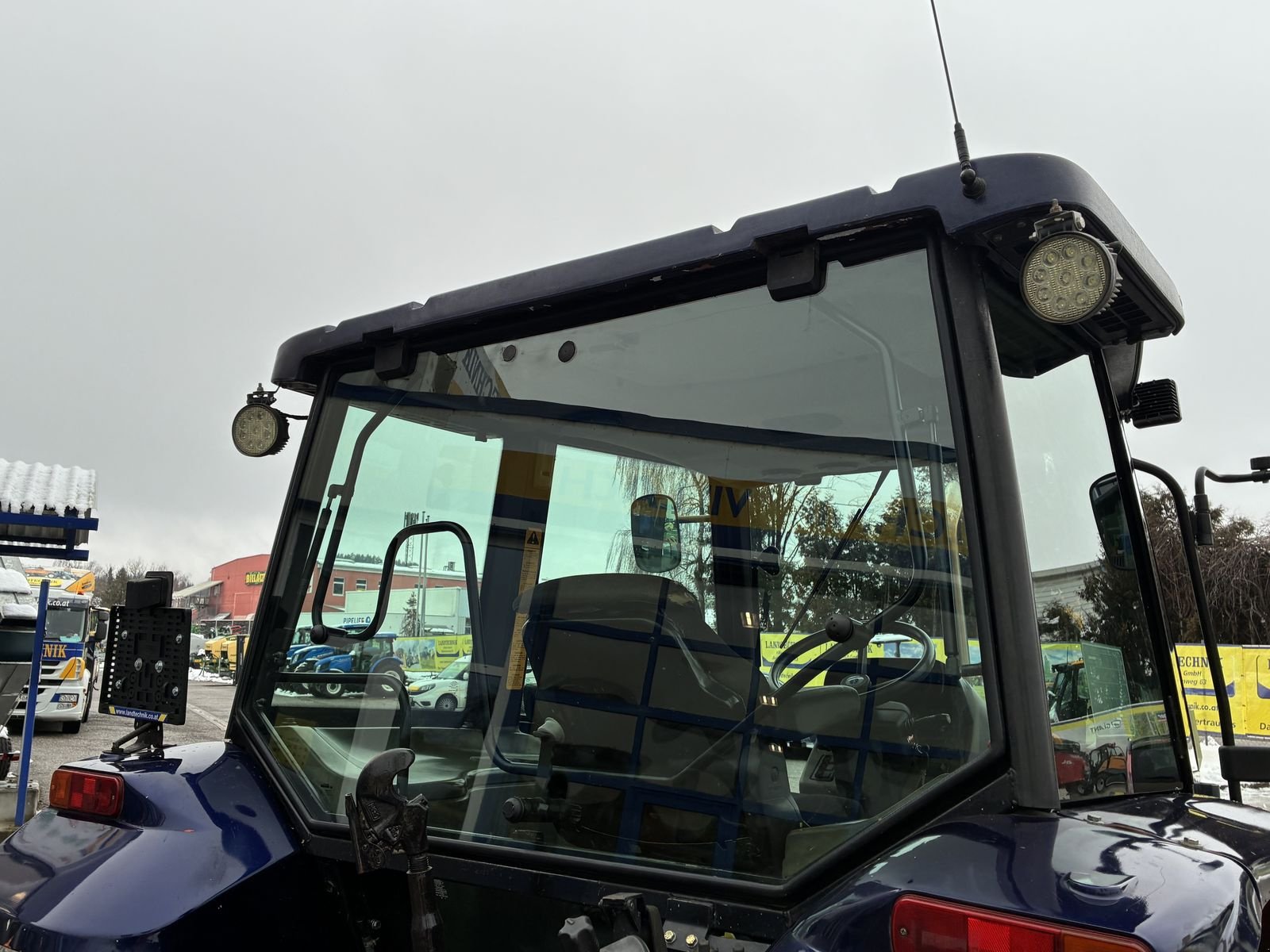 Traktor typu New Holland L 65 De Luxe, Gebrauchtmaschine v Villach (Obrázek 12)