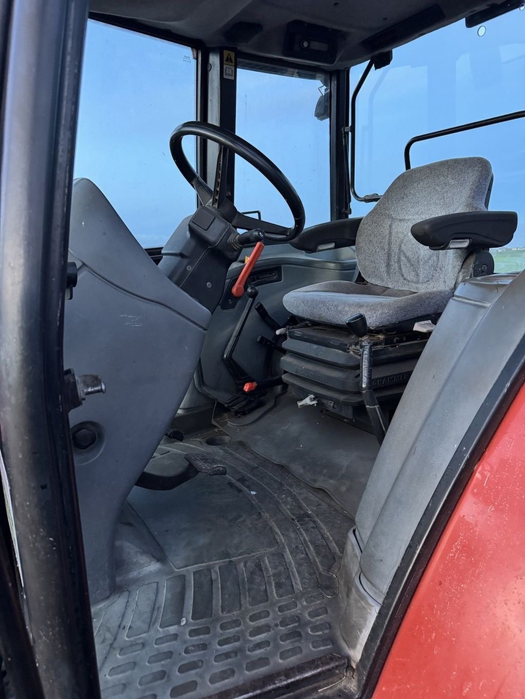 Traktor van het type New Holland L75, Gebrauchtmaschine in Callantsoog (Foto 7)