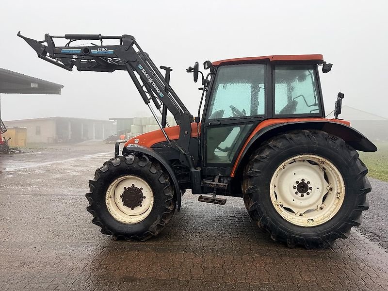 Traktor del tipo New Holland L85 DT mit Frontlader, Gebrauchtmaschine en Steinau  (Imagen 8)