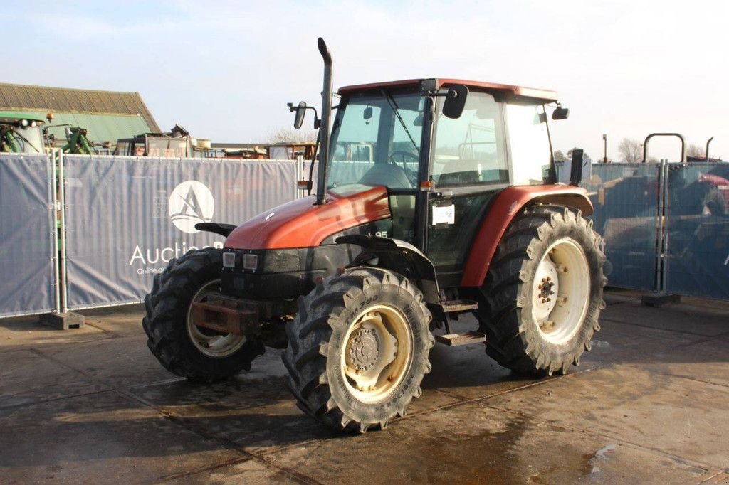Traktor типа New Holland L95, Gebrauchtmaschine в Antwerpen (Фотография 9)