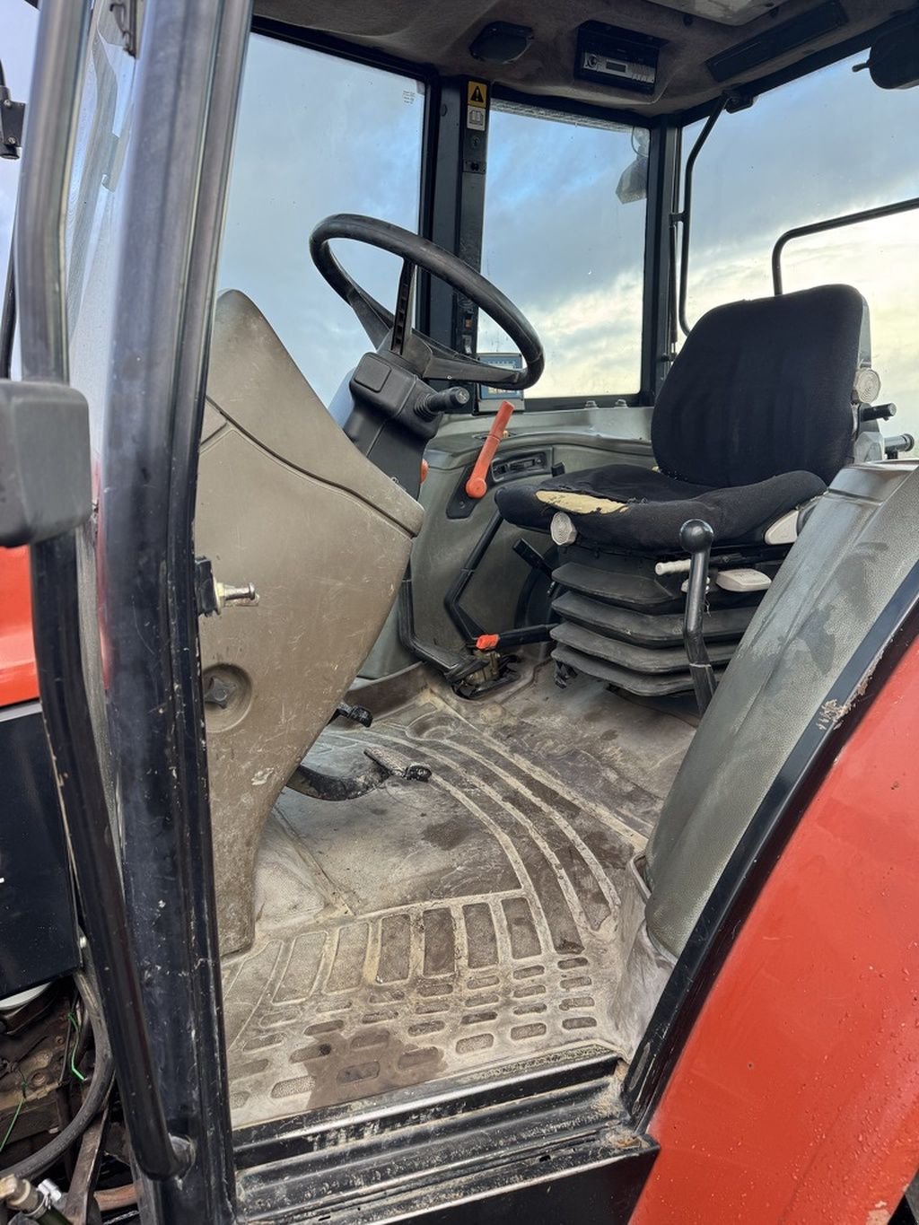 Traktor of the type New Holland L95, Gebrauchtmaschine in Callantsoog (Picture 5)