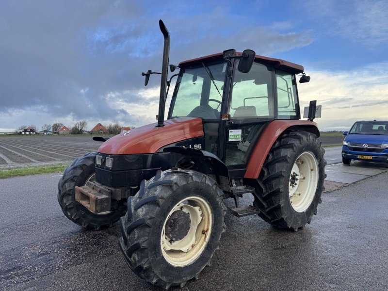 Traktor van het type New Holland L95, Gebrauchtmaschine in Callantsoog