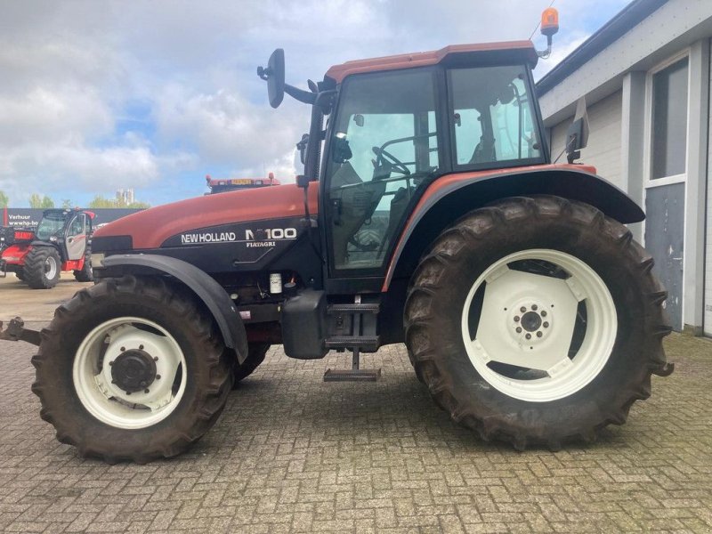 Traktor tip New Holland M100, Gebrauchtmaschine in Wierden (Poză 1)
