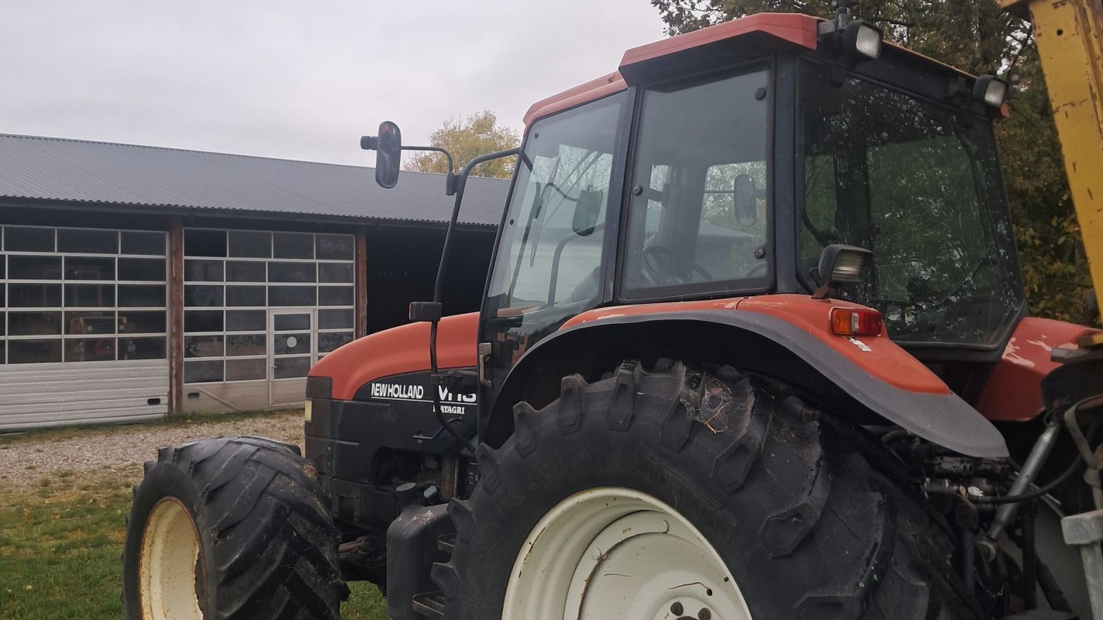 Traktor des Typs New Holland M135 med frontlift, Gebrauchtmaschine in Aars (Bild 4)