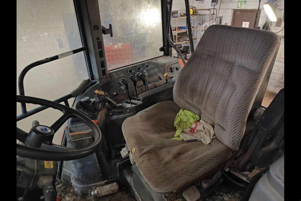 Traktor des Typs New Holland M135, Gebrauchtmaschine in Viborg (Bild 4)