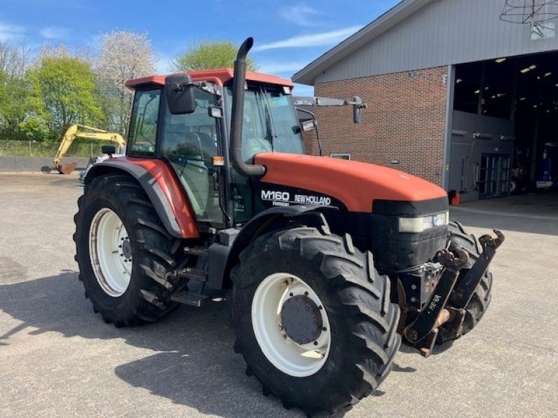 Traktor des Typs New Holland M160, Gebrauchtmaschine in Børkop (Bild 3)