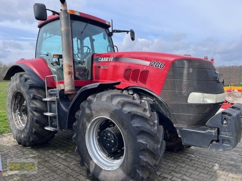 Traktor of the type New Holland MAGNUM 280, Gebrauchtmaschine in Osterburg (Picture 2)