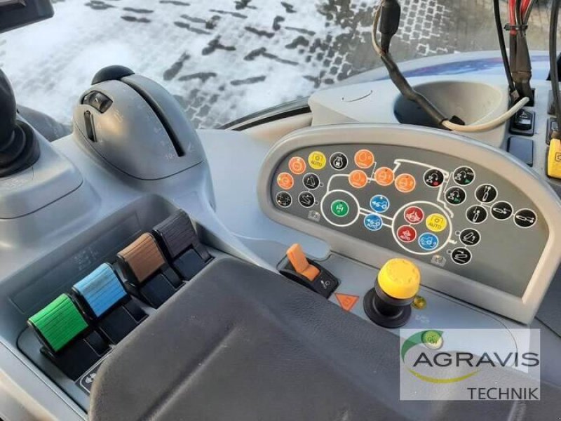 Traktor des Typs New Holland model T 7.315 AUTO COMMAND HD, Neumaschine in Calbe / Saale (Bild 10)