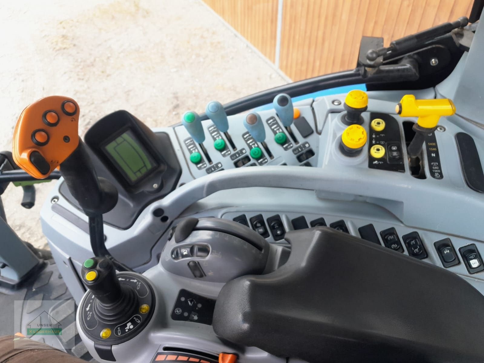 Traktor des Typs New Holland New Holland T 6050, Gebrauchtmaschine in Rohrbach (Bild 4)