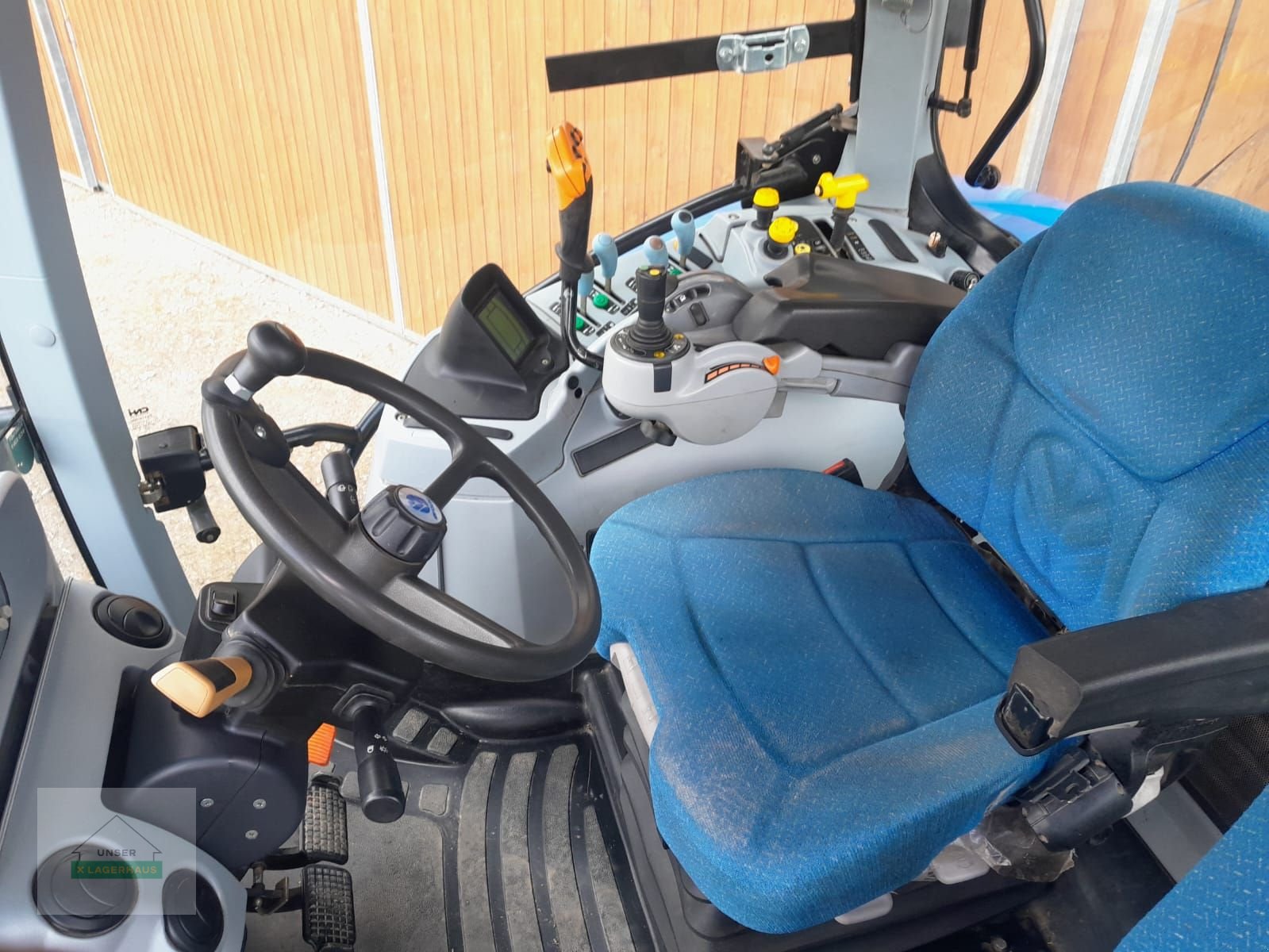 Traktor des Typs New Holland New Holland T 6050, Gebrauchtmaschine in Rohrbach (Bild 5)