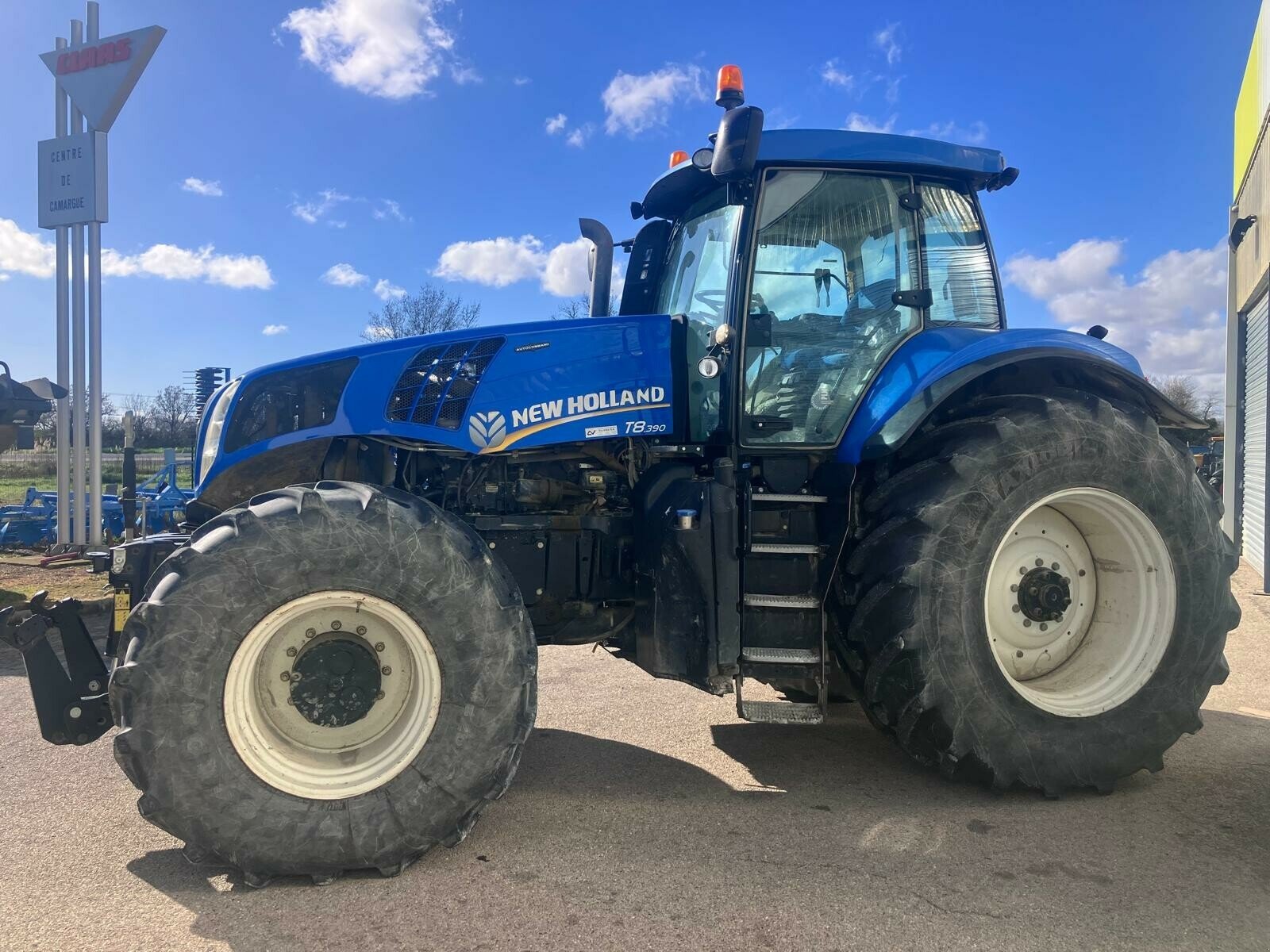 Traktor typu New Holland NEW HOLLAND T8.390, Gebrauchtmaschine v SAINT ANDIOL (Obrázek 2)