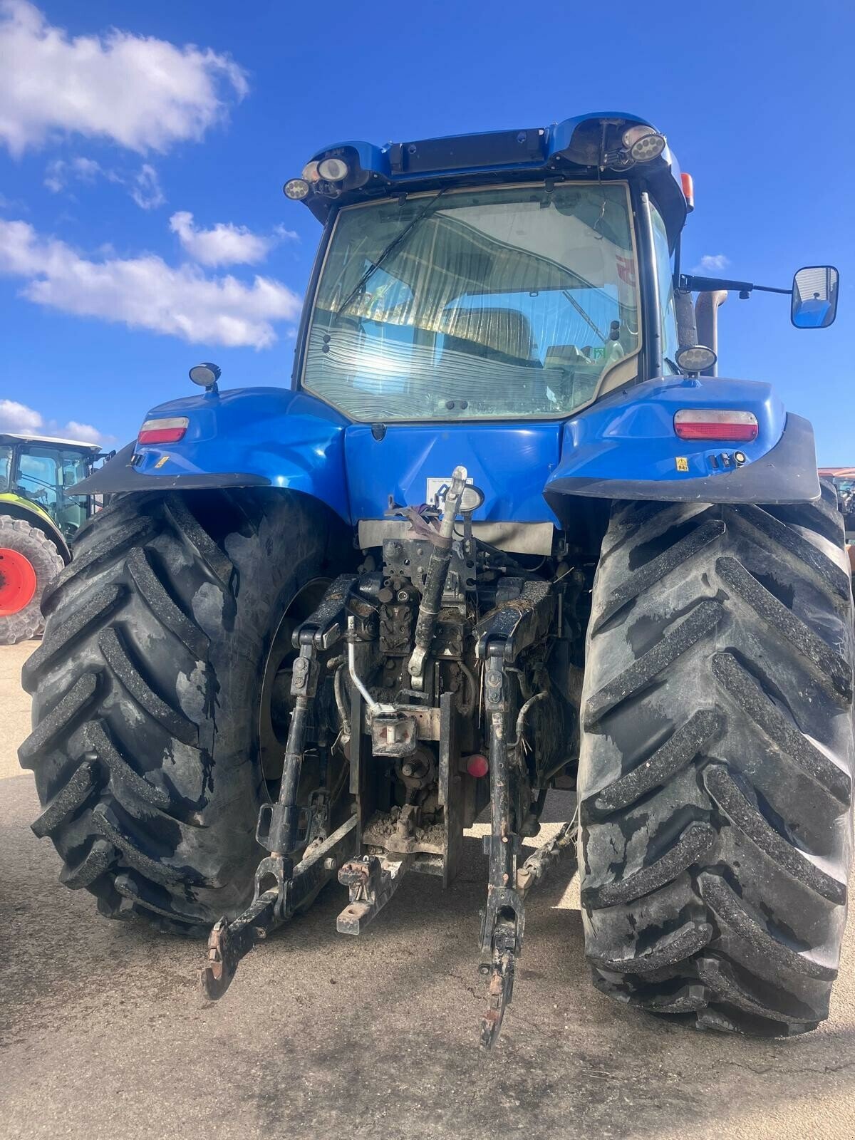 Traktor typu New Holland NEW HOLLAND T8.390, Gebrauchtmaschine v SAINT ANDIOL (Obrázek 3)