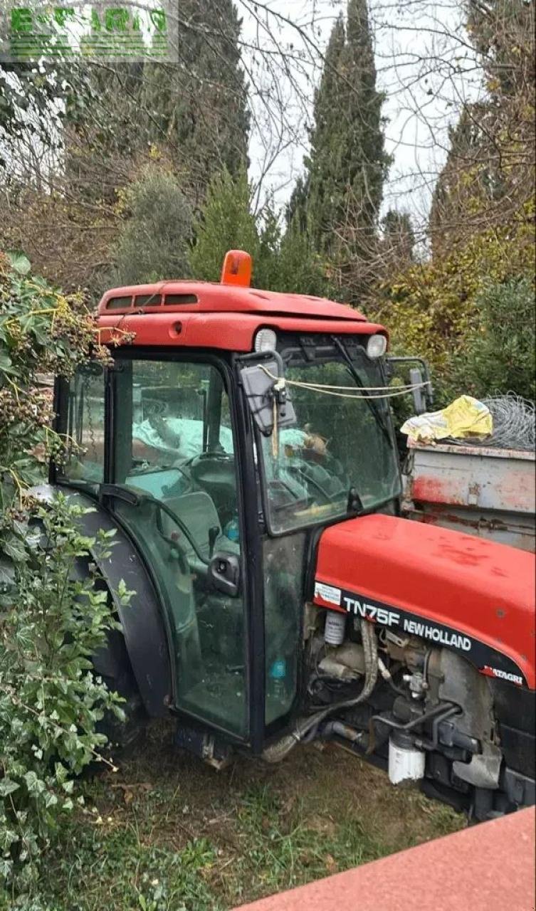 Traktor del tipo New Holland new holland tn 75 f, Gebrauchtmaschine en ST ANDIOL (Imagen 2)