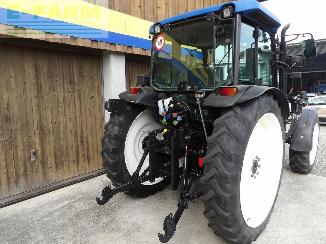 Traktor типа New Holland new holland tn 85 ss, Gebrauchtmaschine в LYSSACH (Фотография 3)