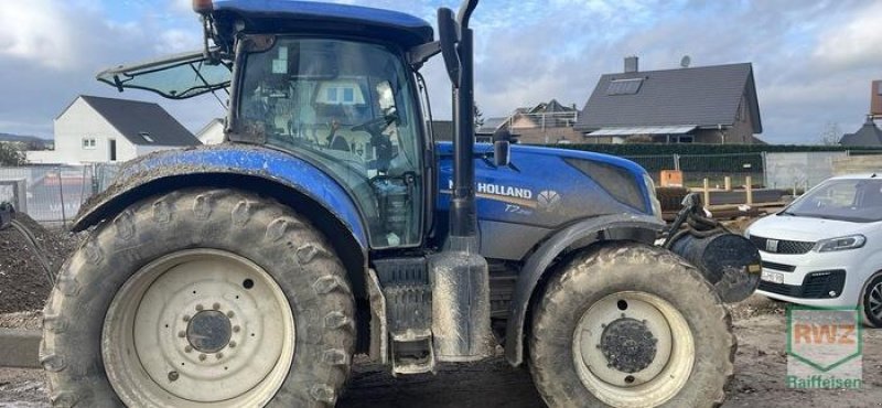 Traktor van het type New Holland Schlepper T 7.245, Gebrauchtmaschine in Diez (Foto 4)