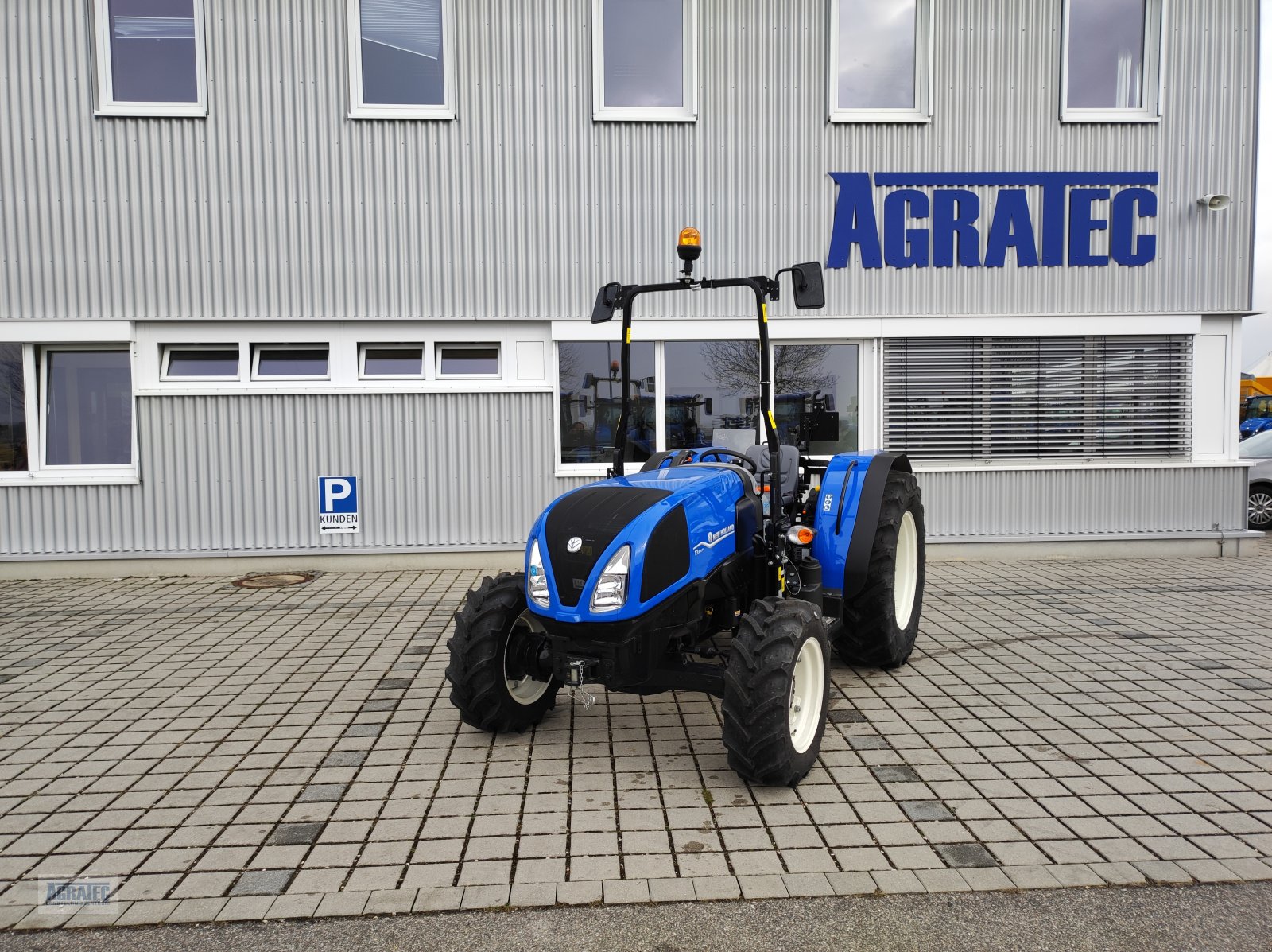 Traktor Türe ait New Holland T 3.60 LP, Neumaschine içinde Salching bei Straubing (resim 1)