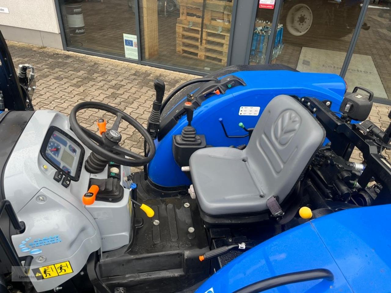 Traktor tip New Holland T 3.60 SC, Neumaschine in Neuhof - Dorfborn (Poză 5)