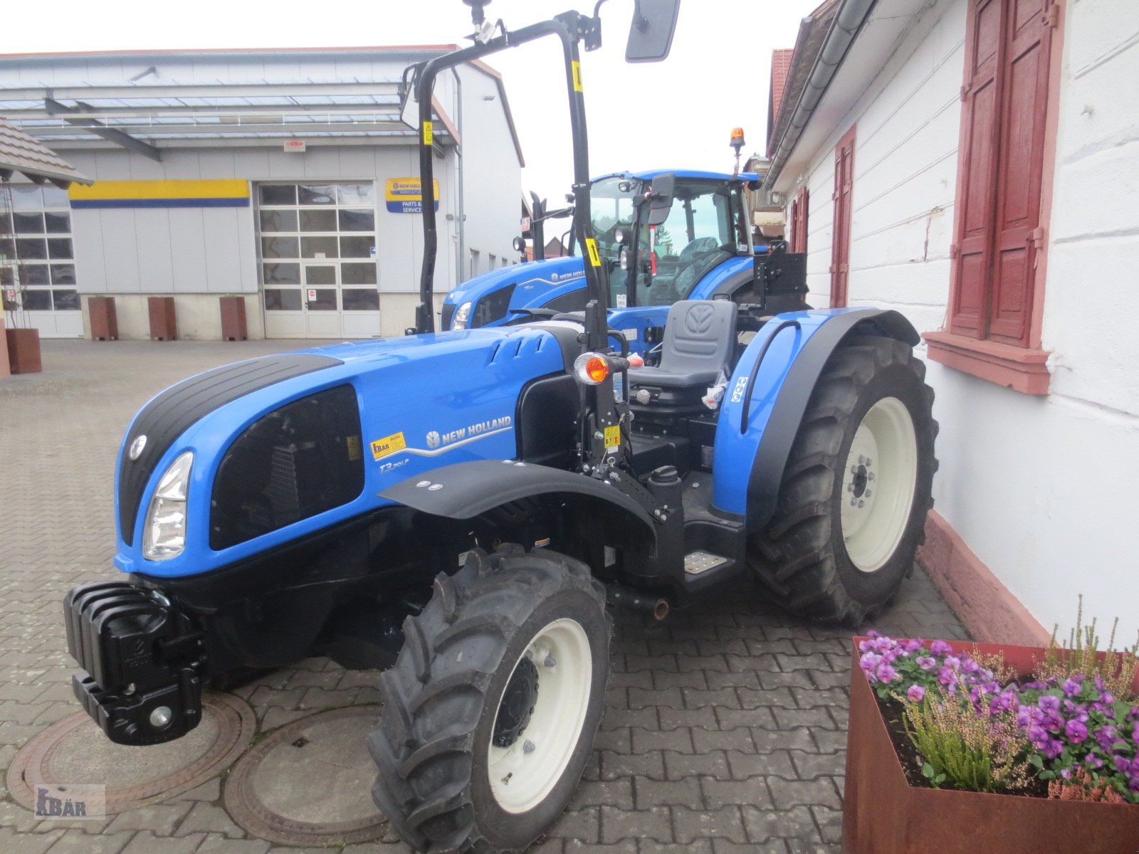 Traktor des Typs New Holland T 3.70 LP, Neumaschine in Neuried - Altenheim (Bild 3)