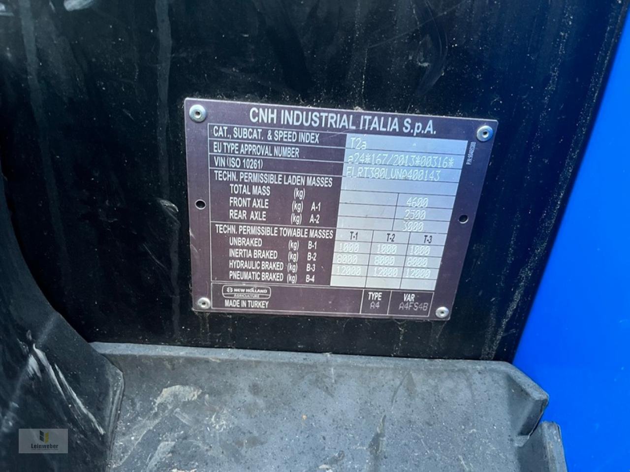 Traktor del tipo New Holland T 3.80 SC, Neumaschine In Neuhof - Dorfborn (Immagine 8)