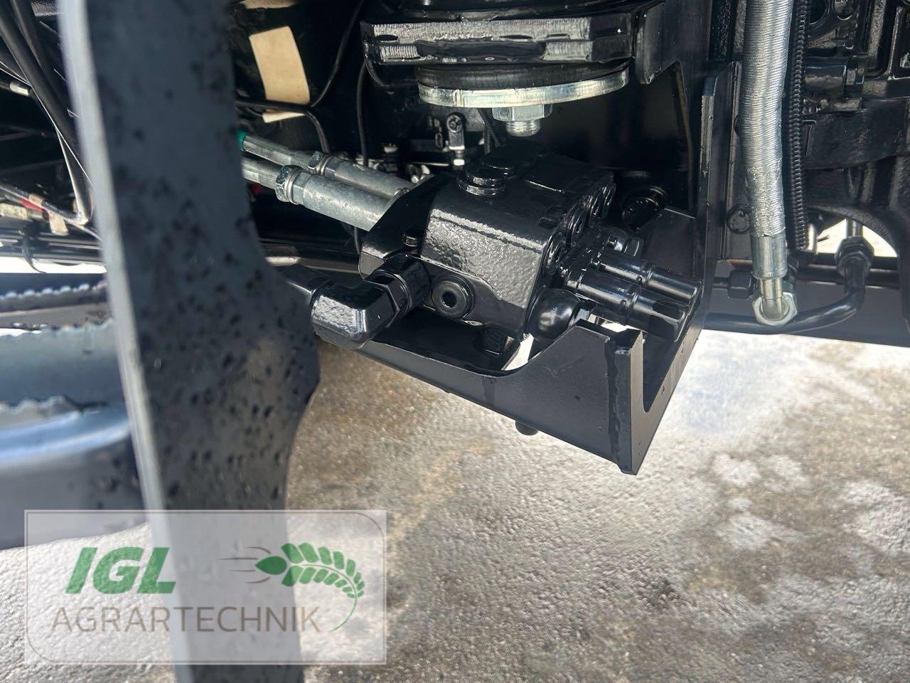 Traktor of the type New Holland T 4,75, Gebrauchtmaschine in Nabburg (Picture 9)