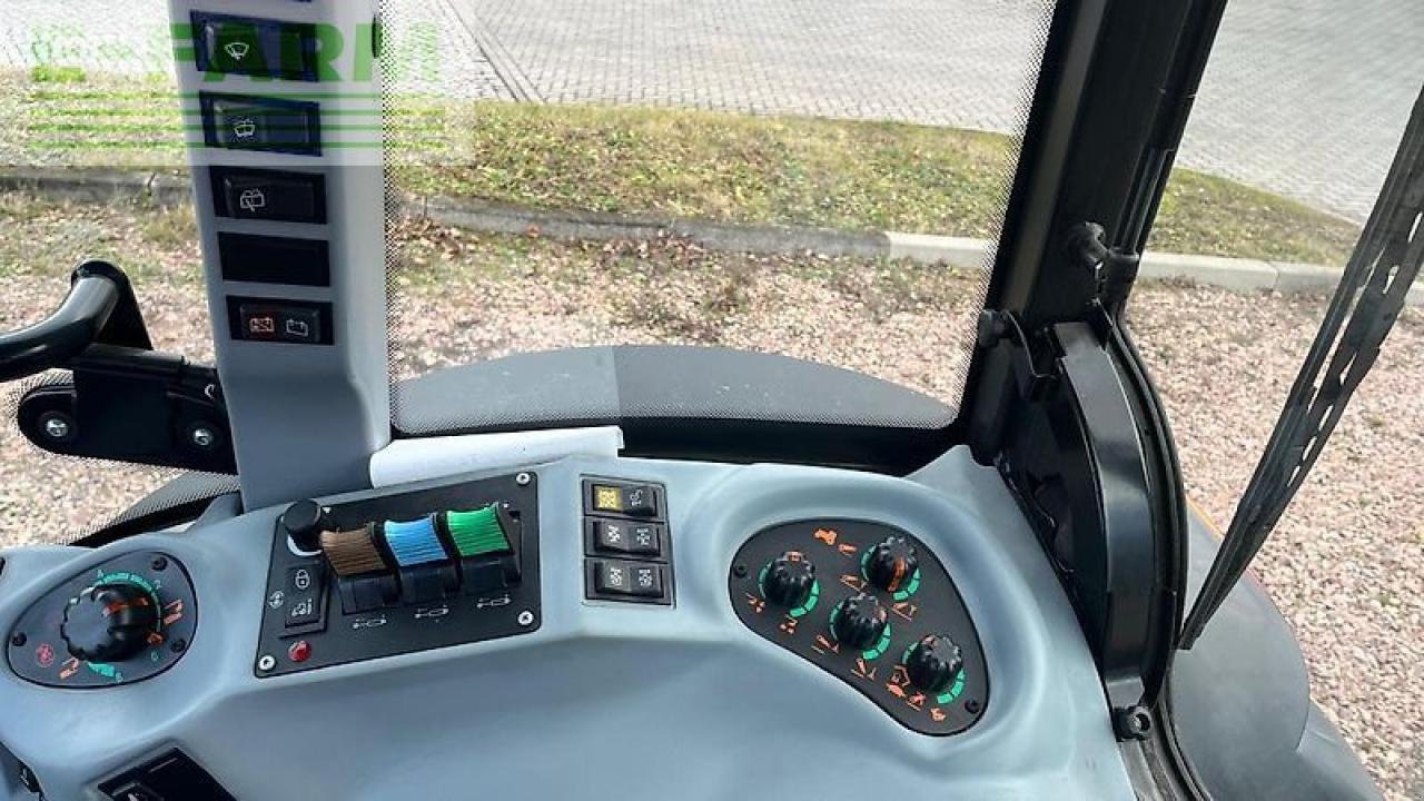 Traktor типа New Holland t 4.100 f schmalspur obstbau weinbau F, Gebrauchtmaschine в ANRODE / OT LENGEFELD (Фотография 14)