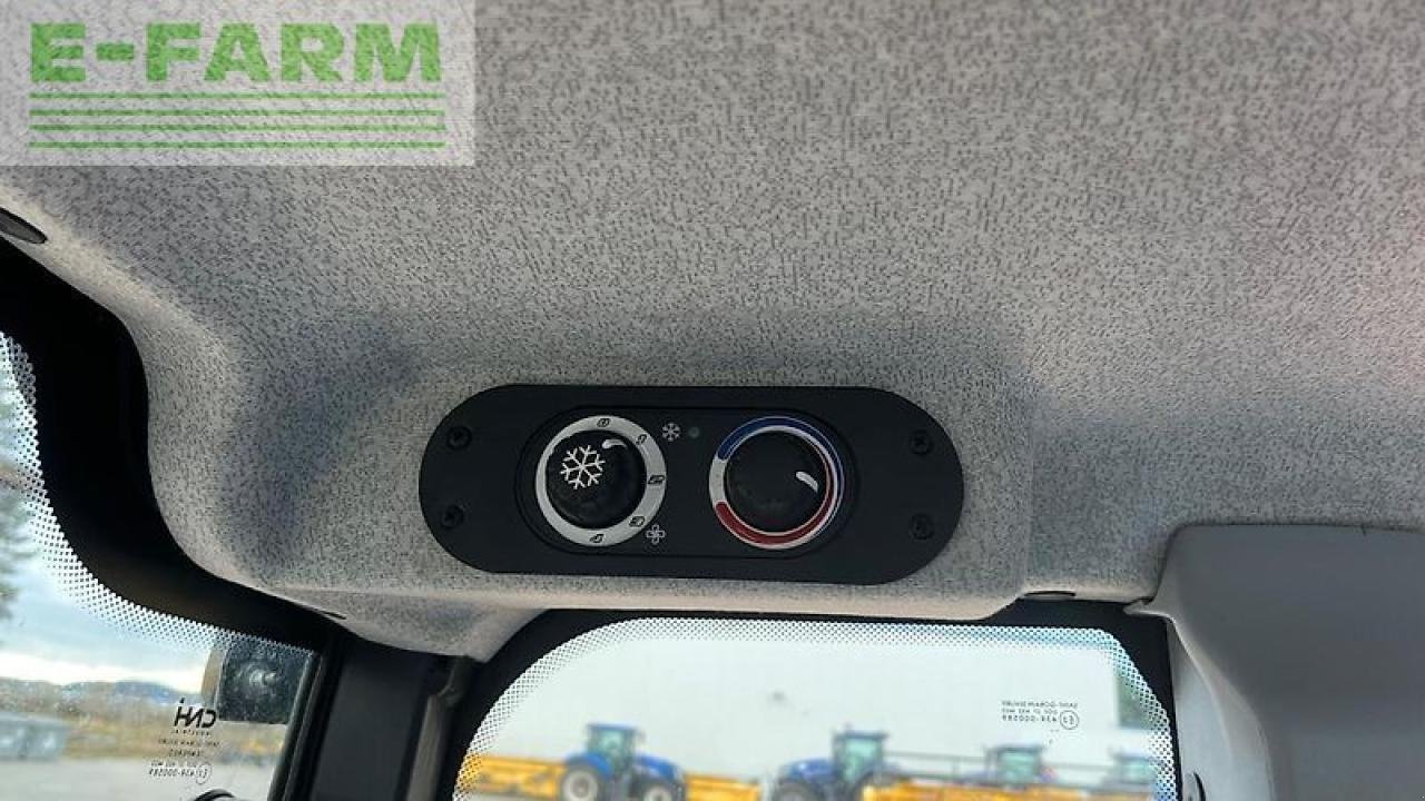 Traktor типа New Holland t 4.100 f schmalspur obstbau weinbau F, Gebrauchtmaschine в ANRODE / OT LENGEFELD (Фотография 18)