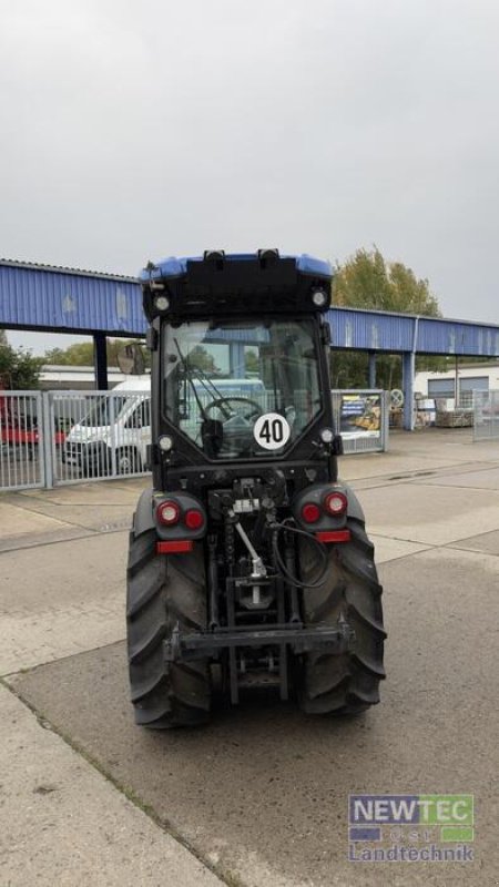 Traktor типа New Holland T 4.100 V, Neumaschine в Küstriner Vorland / OT Manschnow (Фотография 7)