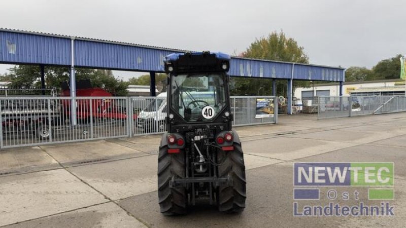 Traktor типа New Holland T 4.100 V, Neumaschine в Küstriner Vorland / OT Manschnow (Фотография 8)