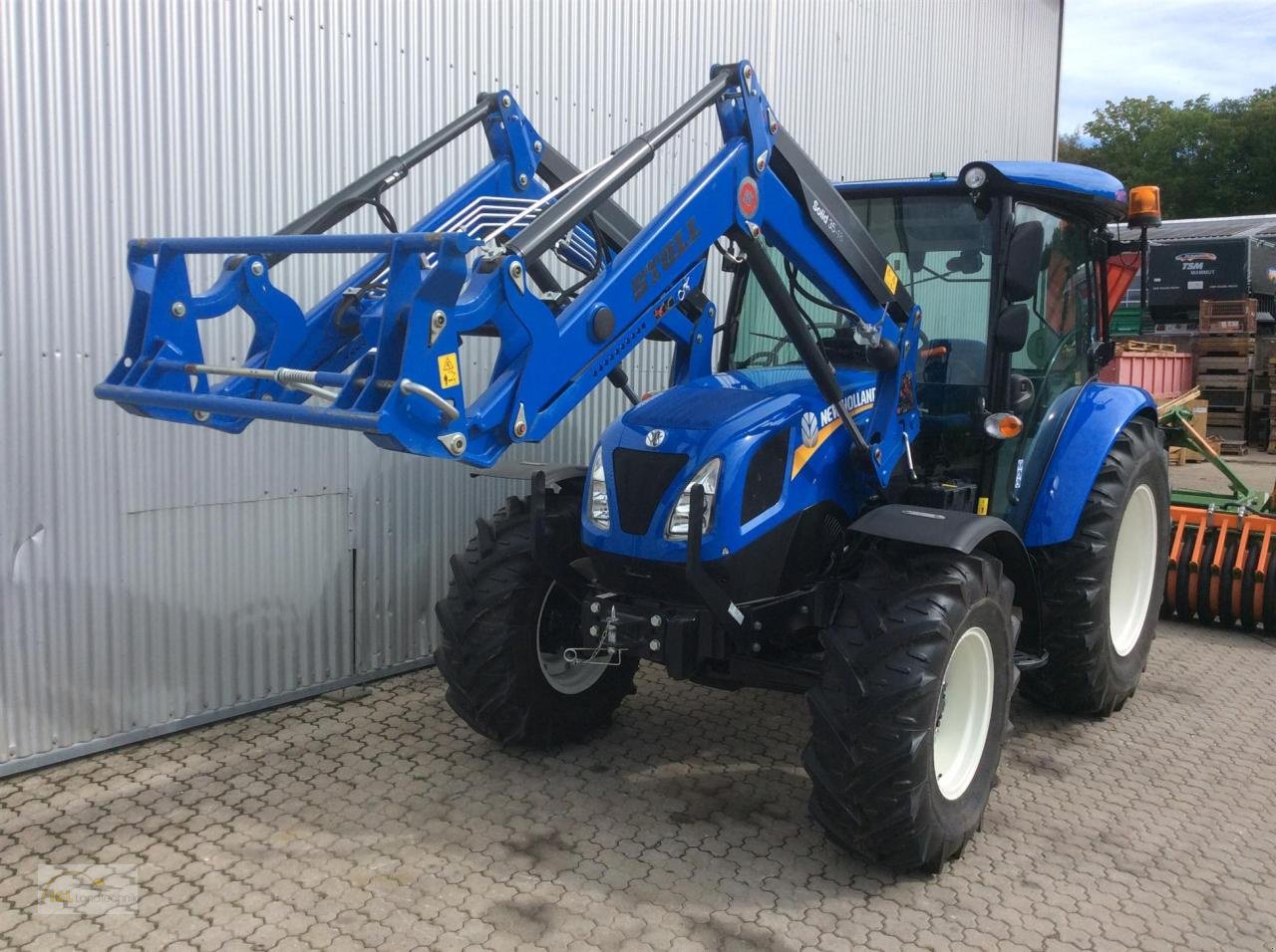 Traktor типа New Holland T 4.55 S, Gebrauchtmaschine в Pfreimd (Фотография 3)