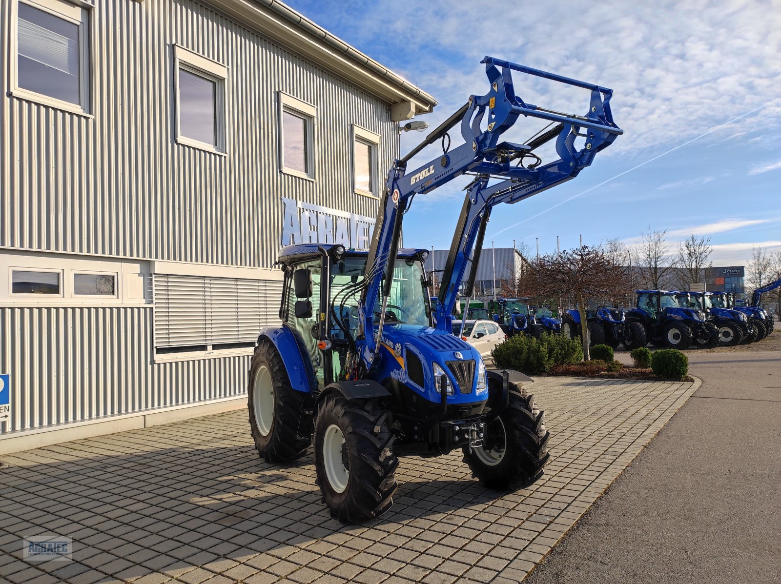 Traktor του τύπου New Holland T 4.55 S, Neumaschine σε Salching bei Straubing (Φωτογραφία 4)