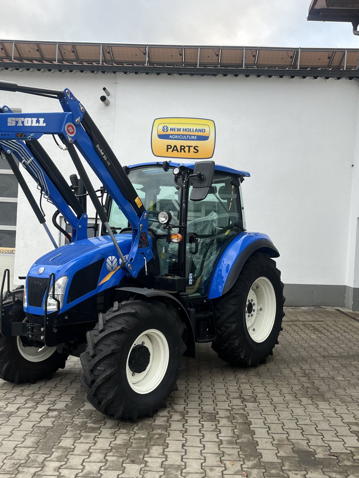 Traktor του τύπου New Holland T 4.55, Neumaschine σε Gerzen (Φωτογραφία 4)