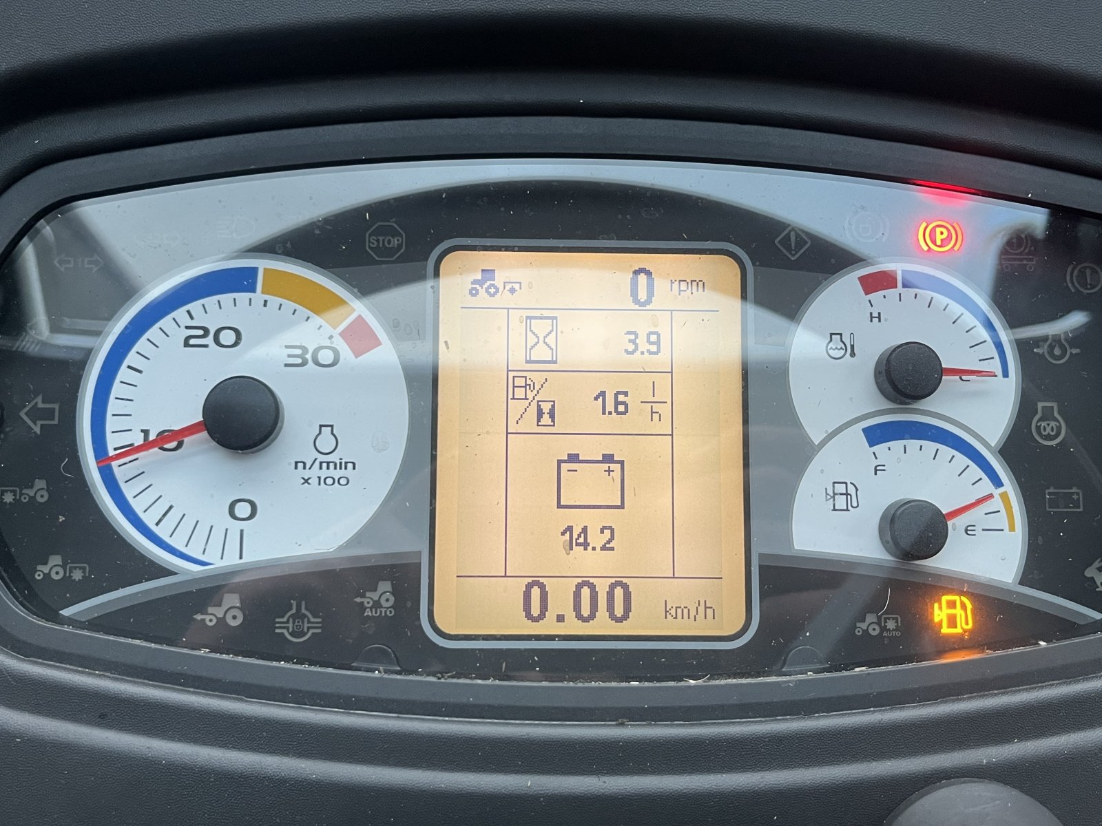 Traktor του τύπου New Holland T 4.55, Neumaschine σε Gerzen (Φωτογραφία 6)