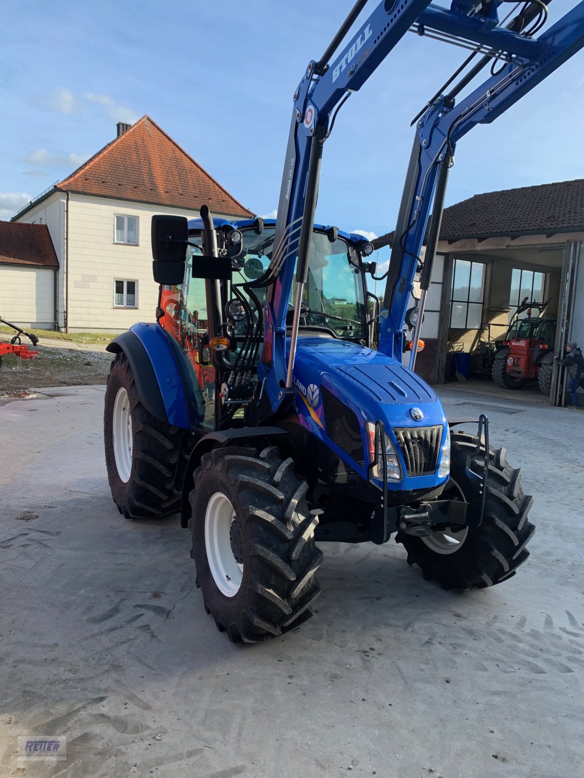 Traktor of the type New Holland T 4.55, Neumaschine in Geratskirchen (Picture 1)