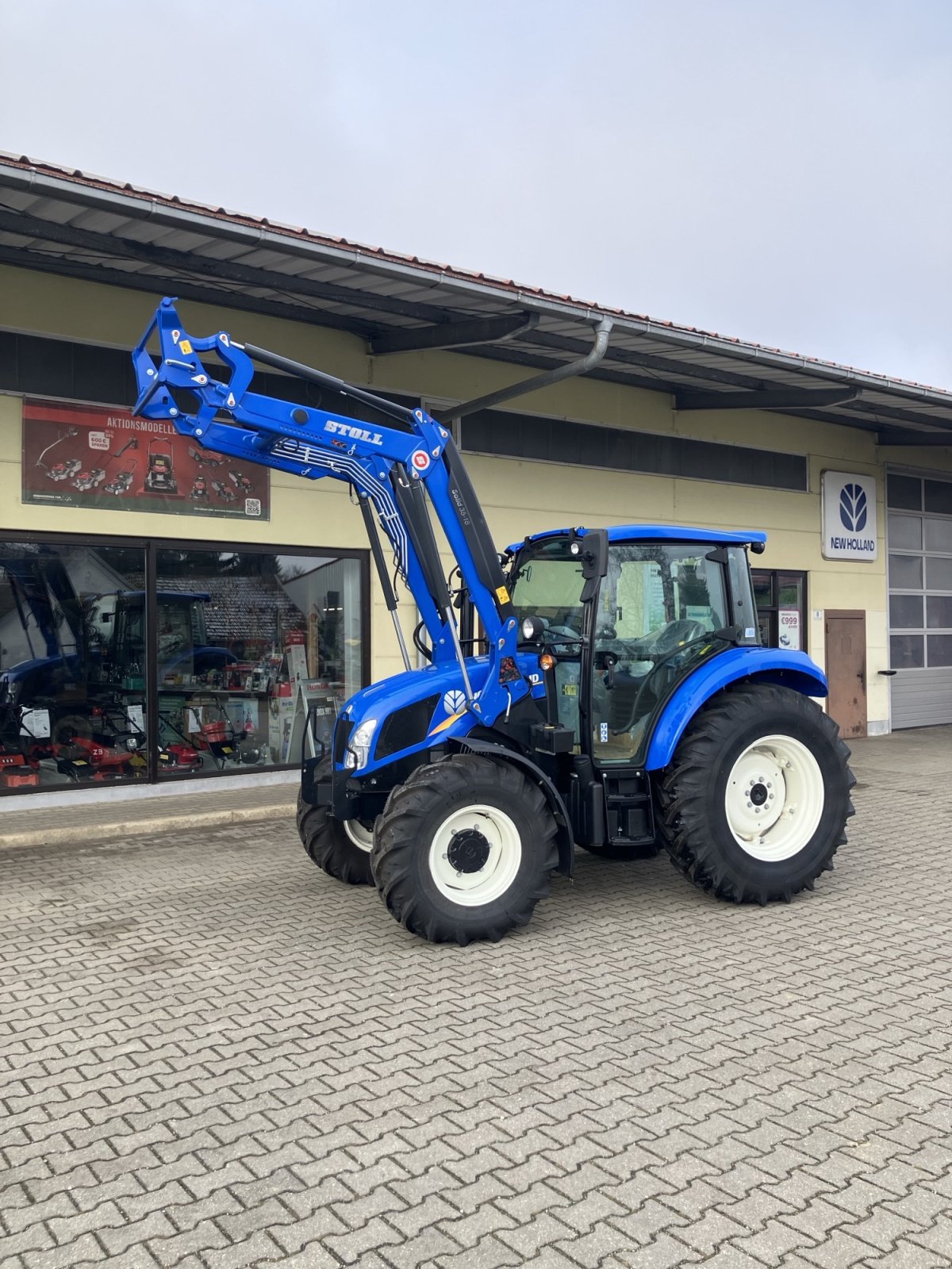 Traktor του τύπου New Holland T 4.55, Neumaschine σε Velden (Φωτογραφία 1)