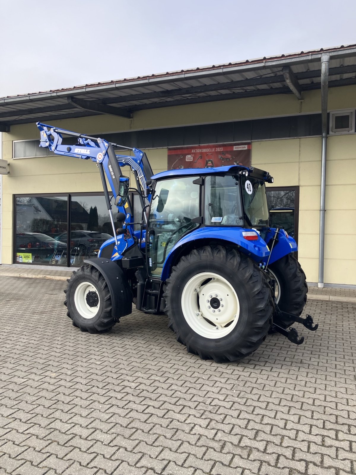 Traktor του τύπου New Holland T 4.55, Neumaschine σε Velden (Φωτογραφία 2)