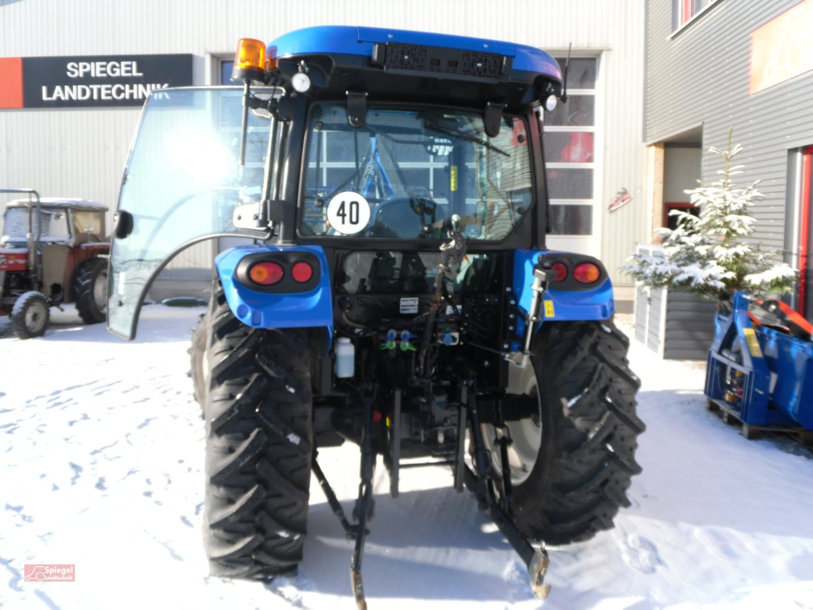 Traktor du type New Holland T 4.65, Gebrauchtmaschine en Freystadt (Photo 3)