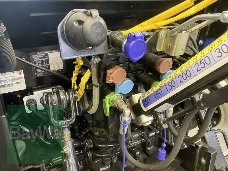 Traktor of the type New Holland T 4.65, Gebrauchtmaschine in Forchheim (Picture 13)