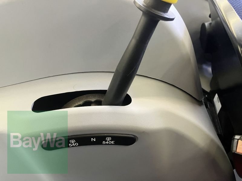 Traktor of the type New Holland T 4.65, Gebrauchtmaschine in Forchheim (Picture 23)