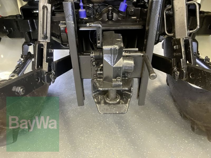 Traktor of the type New Holland T 4.65, Gebrauchtmaschine in Forchheim (Picture 15)