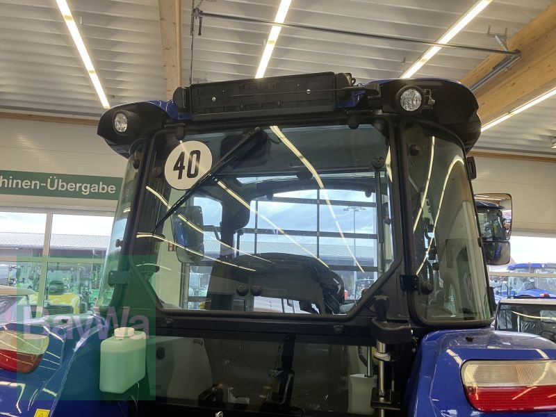 Traktor of the type New Holland T 4.65, Gebrauchtmaschine in Forchheim (Picture 16)