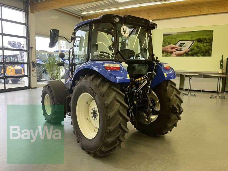 Traktor of the type New Holland T 4.65, Gebrauchtmaschine in Forchheim (Picture 2)