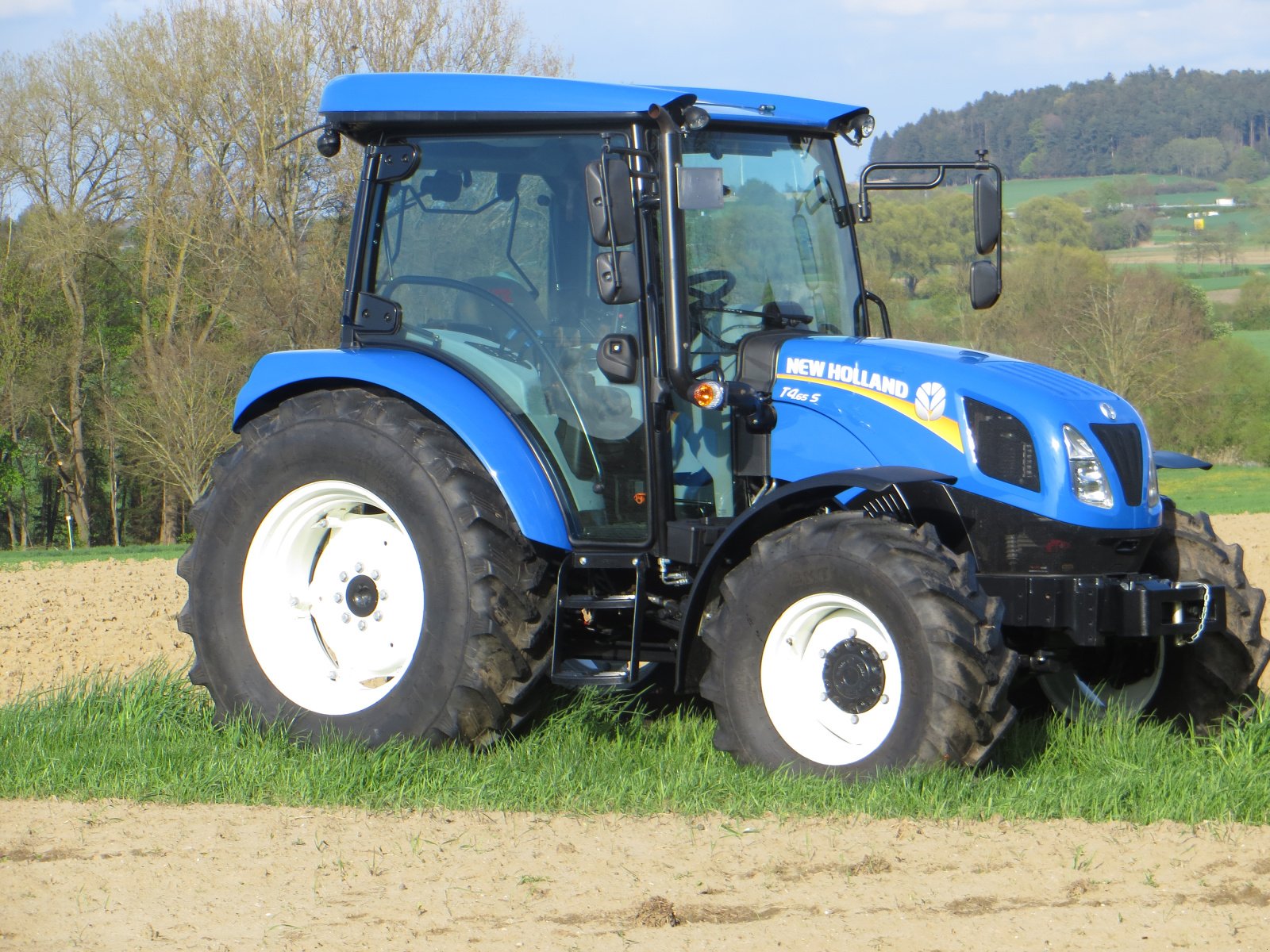 Traktor типа New Holland T 4.65, Gebrauchtmaschine в Aichach (Фотография 2)