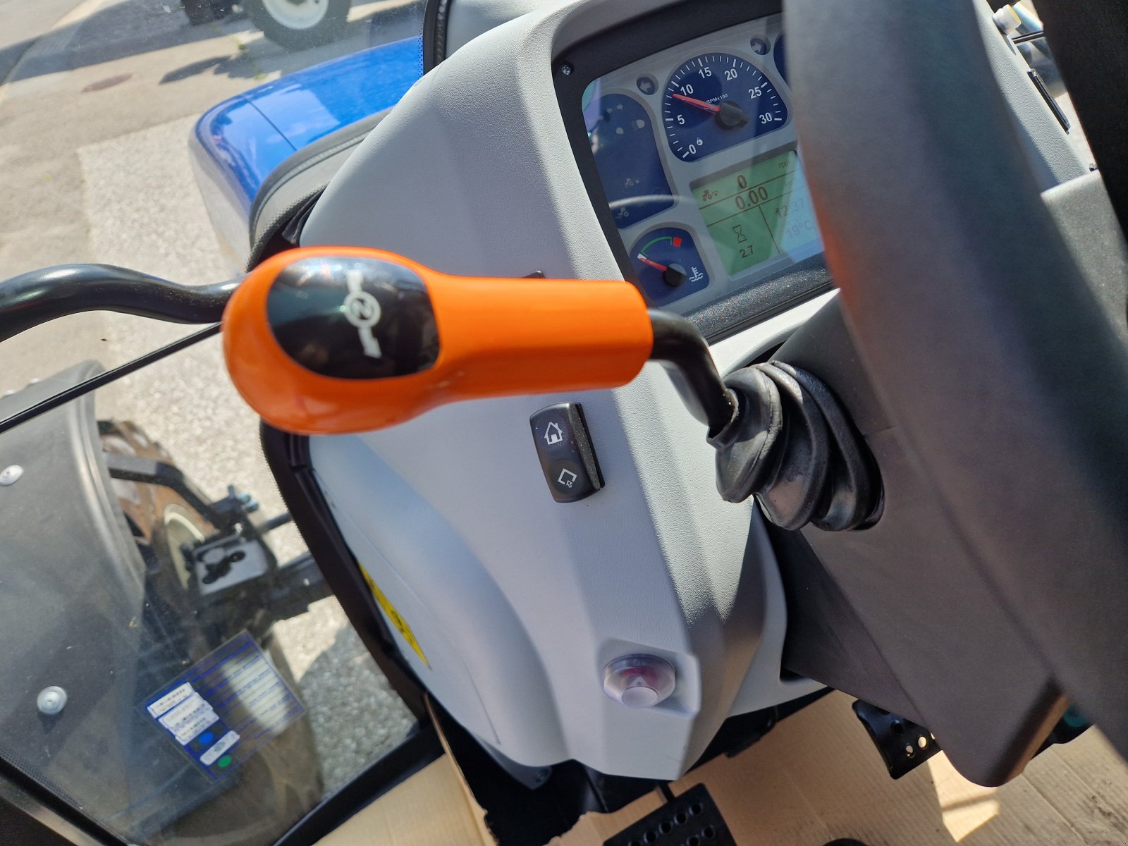 Traktor του τύπου New Holland T 4.65S, Neumaschine σε Bad Traunstein (Φωτογραφία 15)