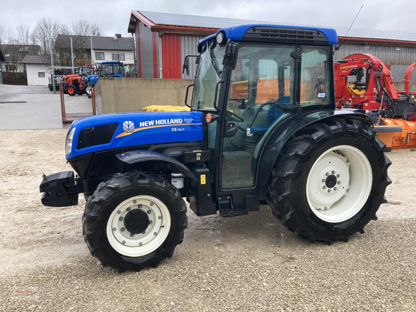 Traktor des Typs New Holland T 4.75 LP, Gebrauchtmaschine in Mainburg/Wambach (Bild 9)