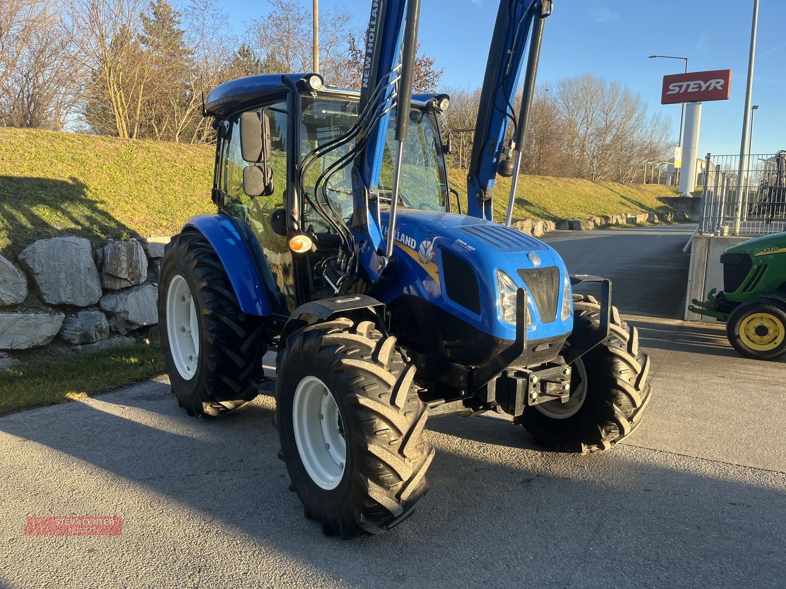 Traktor του τύπου New Holland T 4.75 mit Frontlader, Gebrauchtmaschine σε St. Pölten (Φωτογραφία 3)