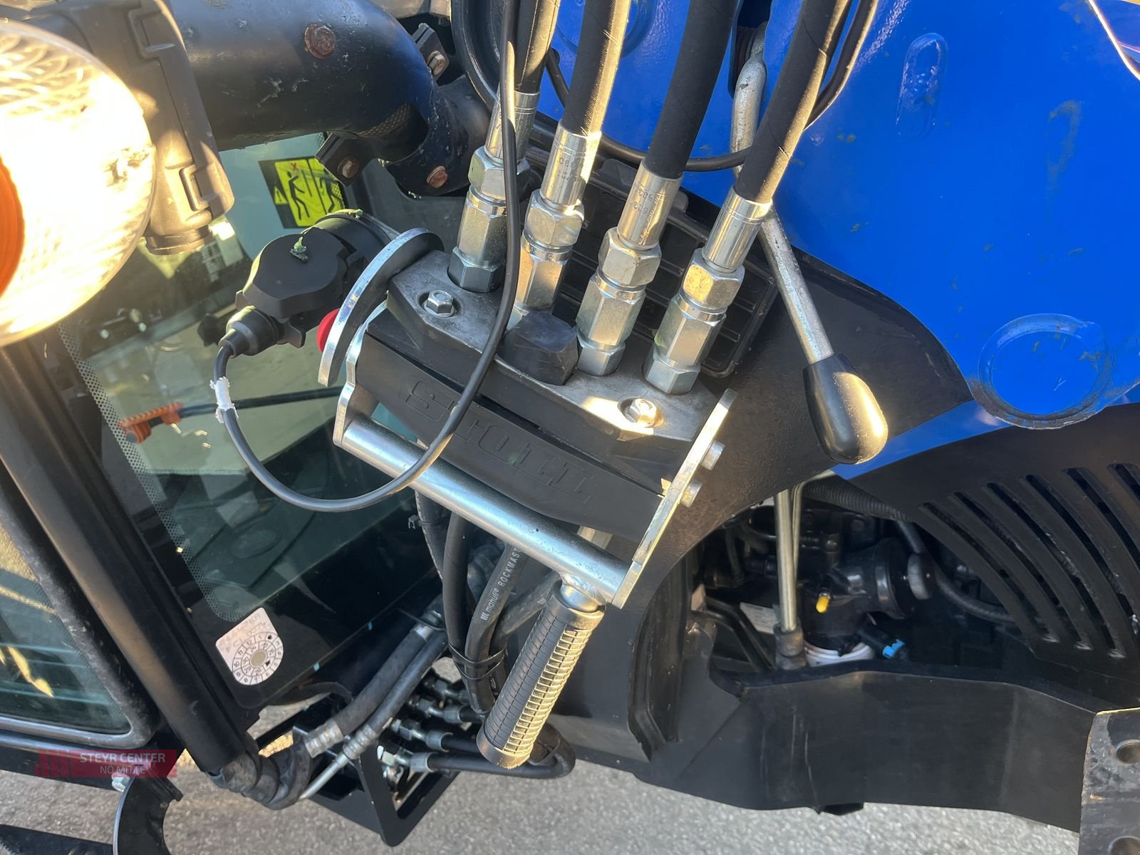 Traktor του τύπου New Holland T 4.75 mit Frontlader, Gebrauchtmaschine σε St. Pölten (Φωτογραφία 14)