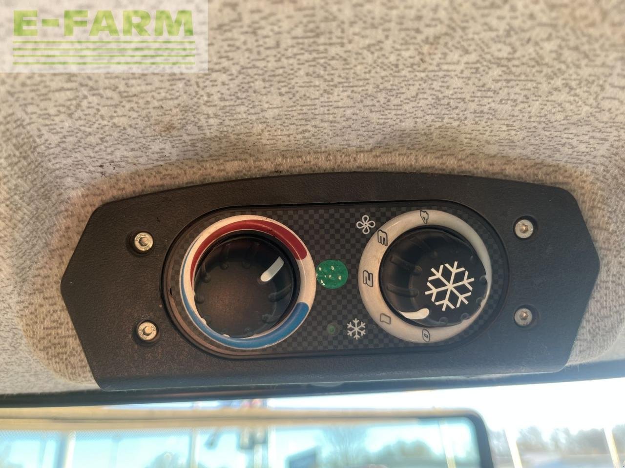 Traktor za tip New Holland t 4.75 mit frontlader, Gebrauchtmaschine u ST. PÖLTEN (Slika 10)