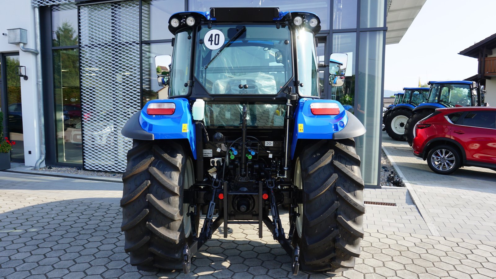 Traktor des Typs New Holland T 4.75, Neumaschine in Rötz (Bild 13)